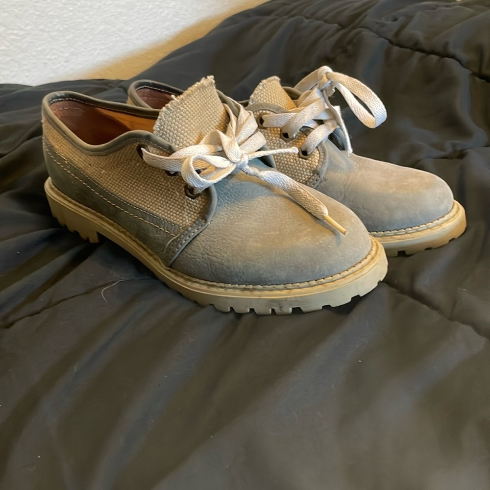 Men’s 8.5 boots